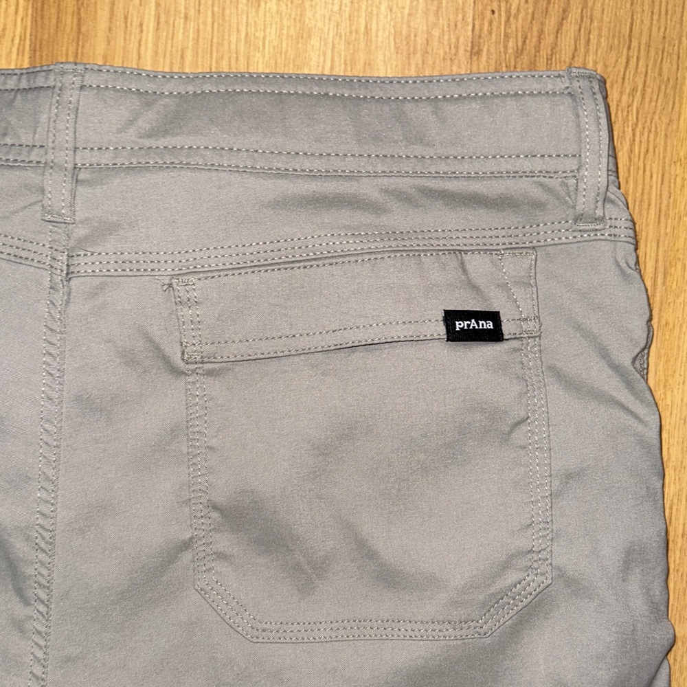 Prana size 36 36/08 nwot new Men's Light Gray Cargo Shorts - Picture 6 of 8